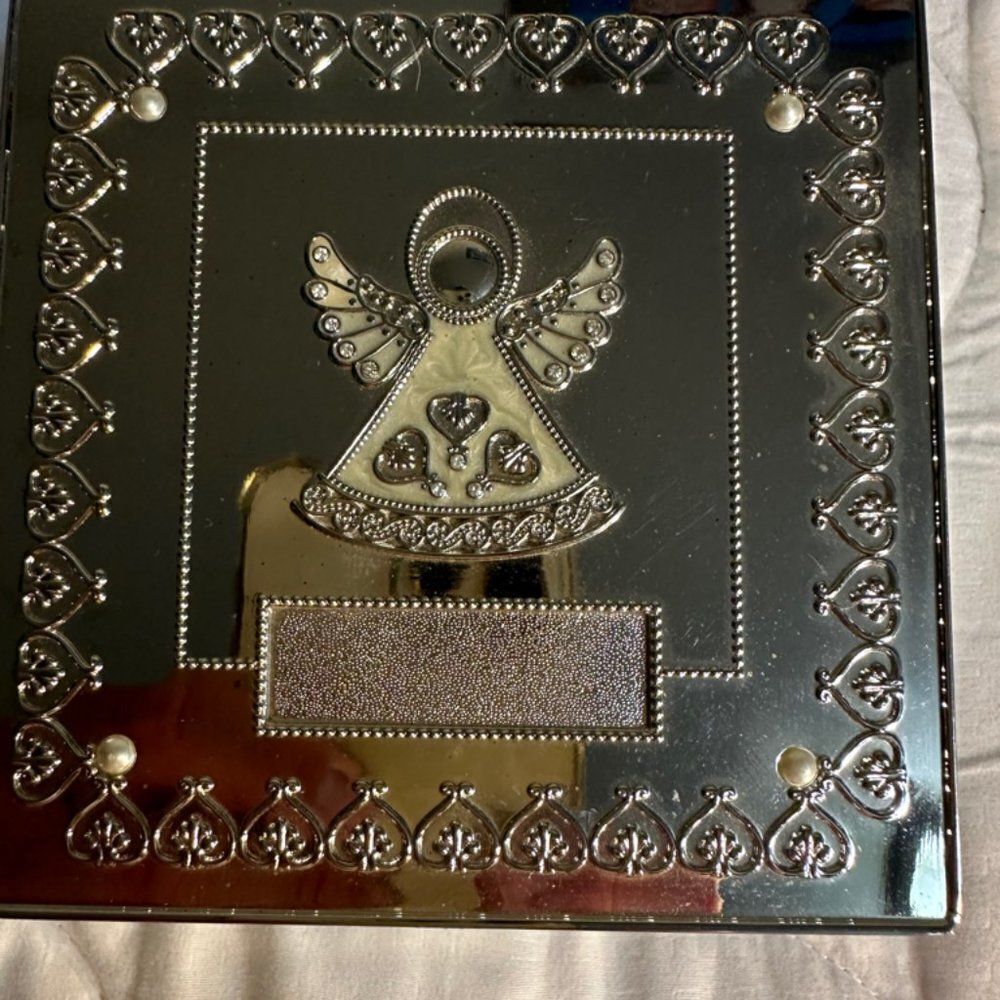 Shiny Jewelry Box - Picture 2 of 9